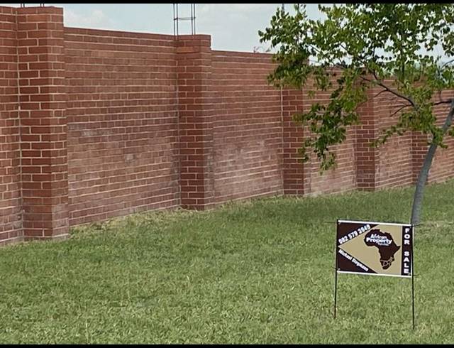 FARM FOR SALE IN TREESBANK